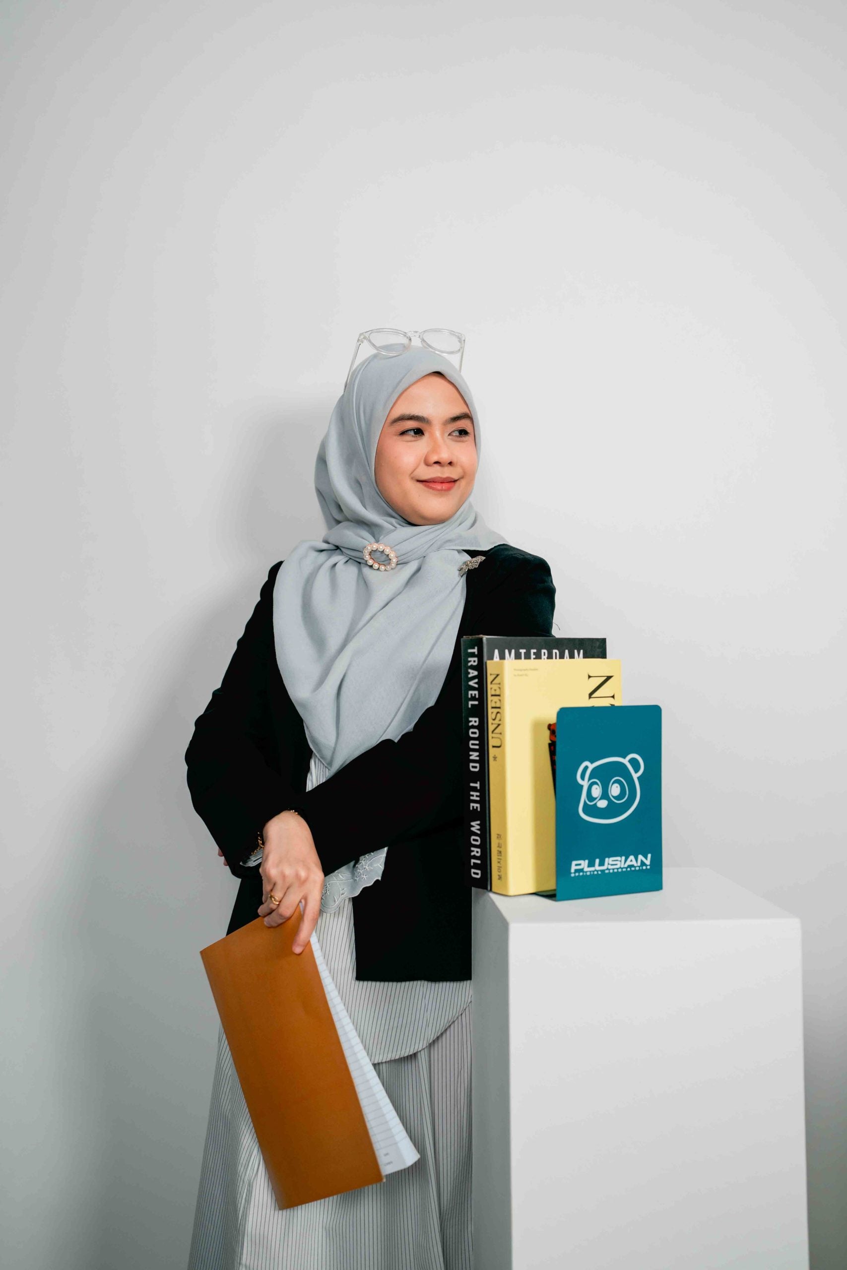 Bae Book Divider
