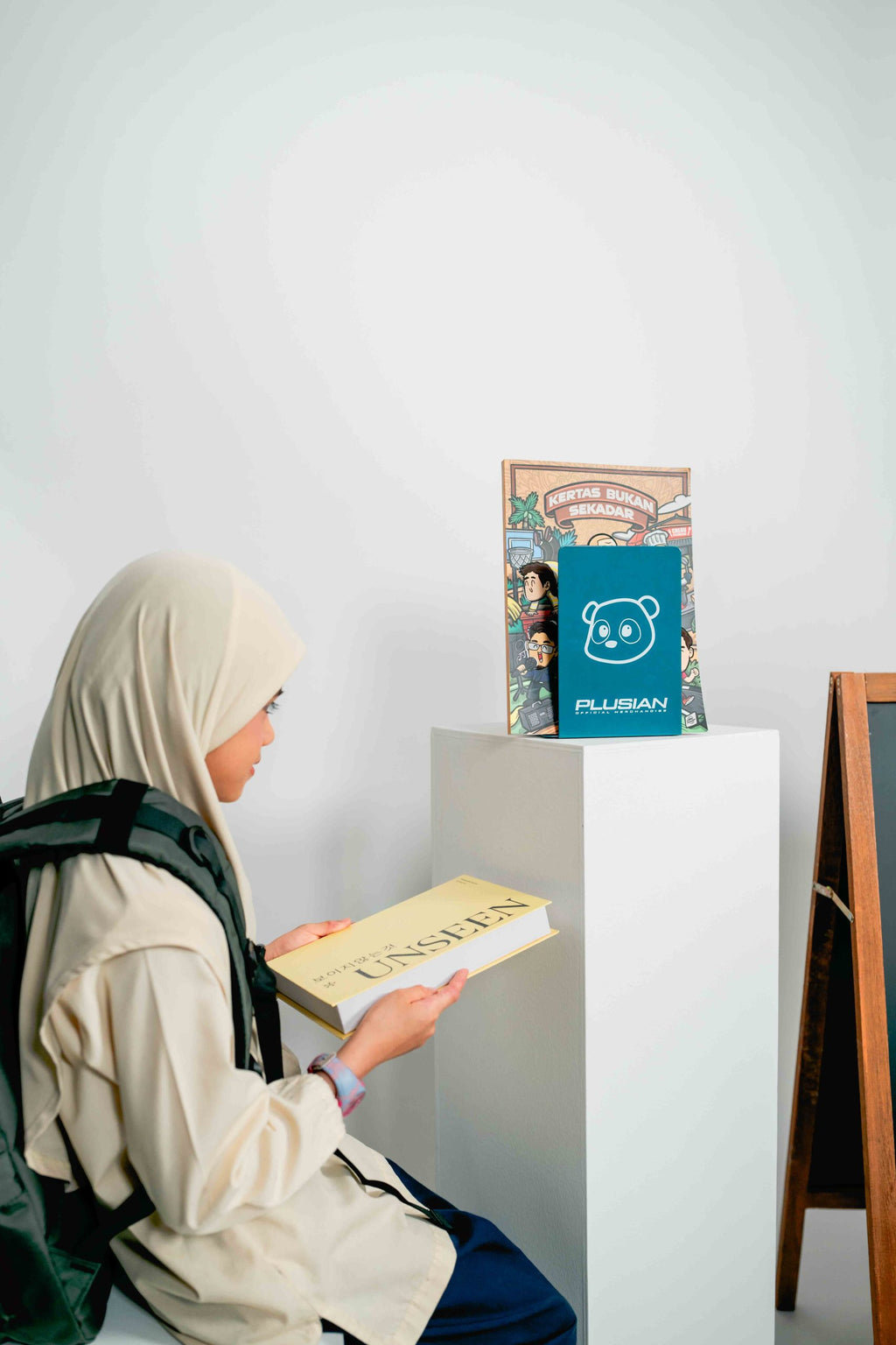 Bae Book Divider