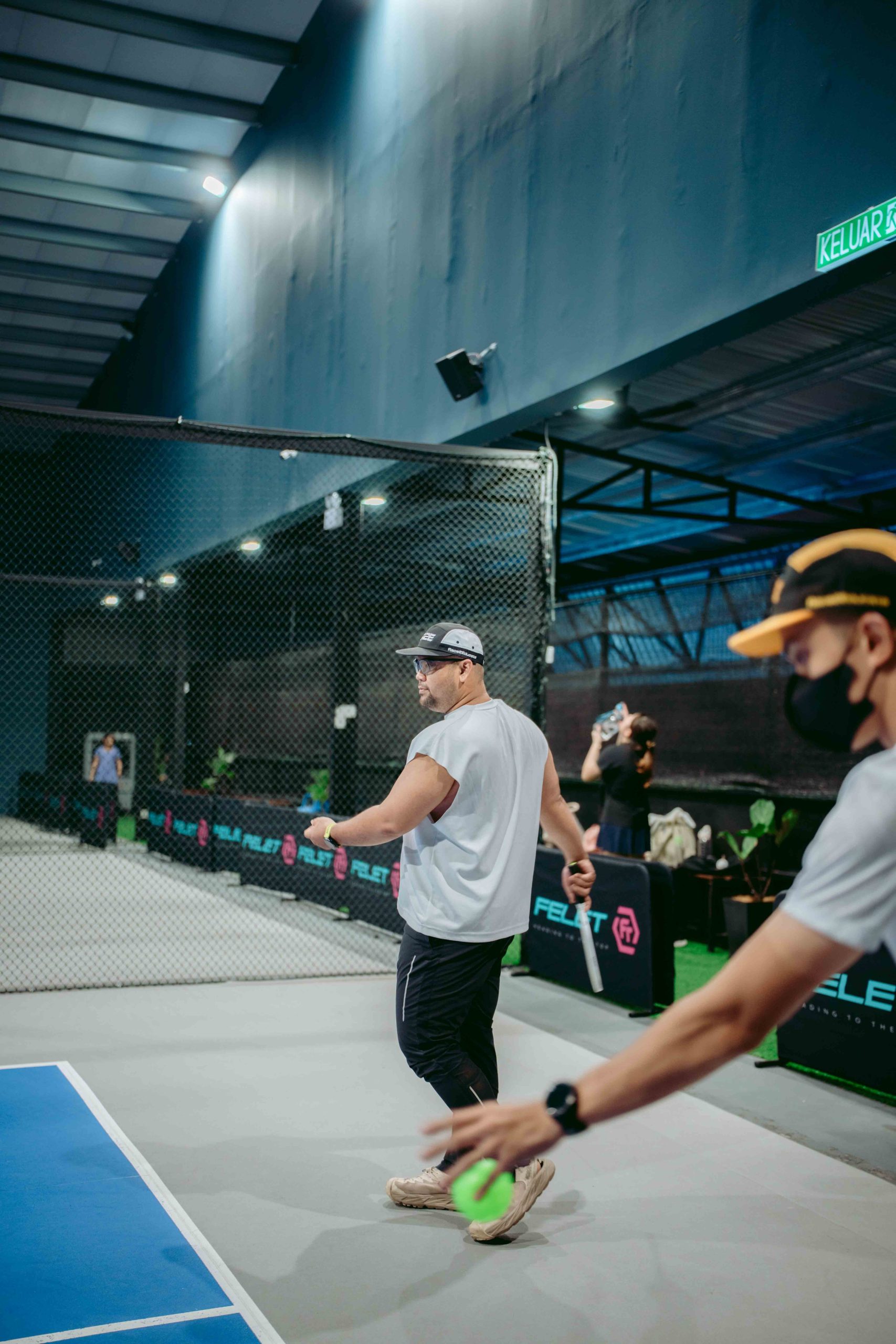 R2E Motion Cap - Image 15